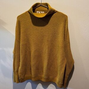 Chelsea & Theodore Golden Mustard Yellow Ribbed Knit Turtleneck Sweater Top